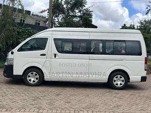 Toyota HiAce 2015 White