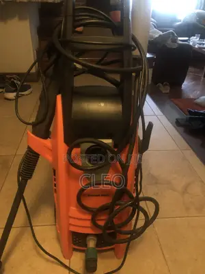 Bennet Read Pressure Washer
