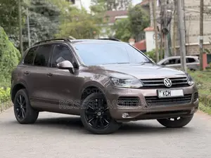 Volkswagen Touareg VR6 Sport 2012 Brown