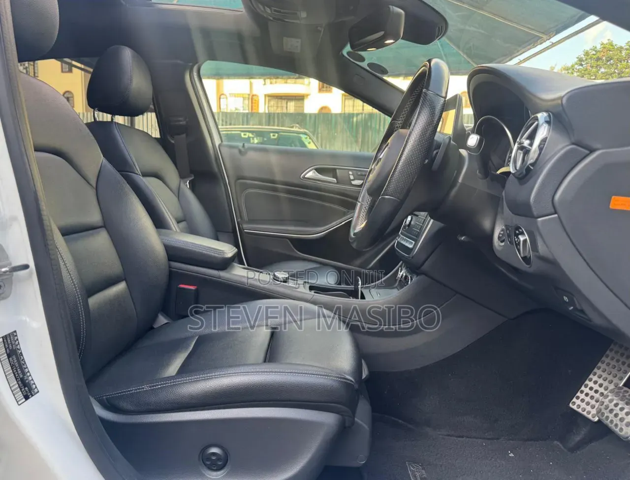 Mercedes-Benz GLA-Class 2019 White