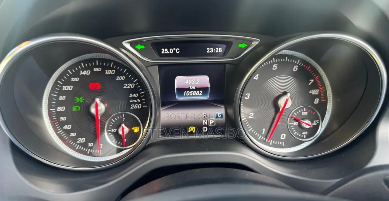 Mercedes-Benz GLA-Class 2019 White
