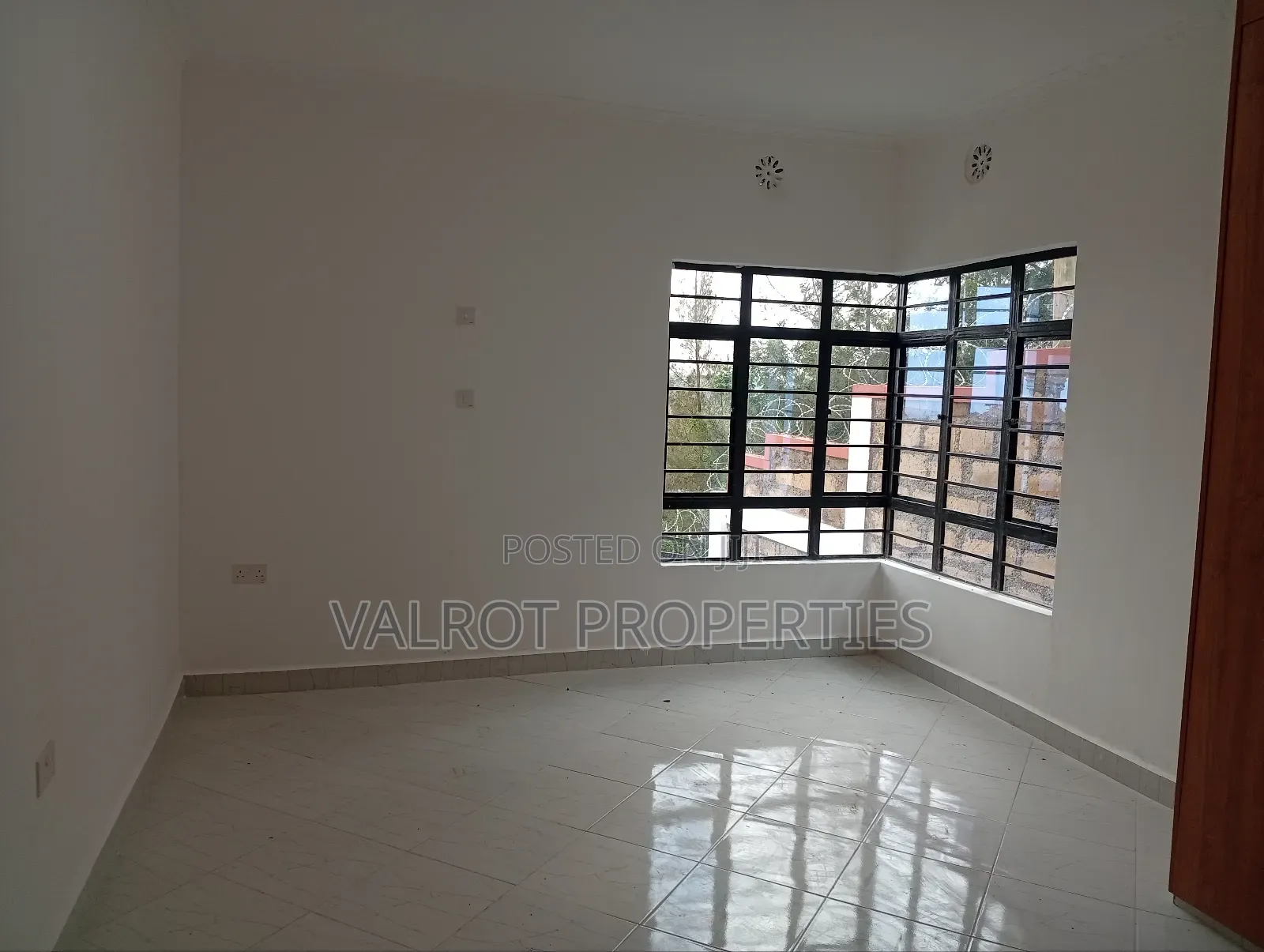 4bdrm Bungalow in Kibiku for sale