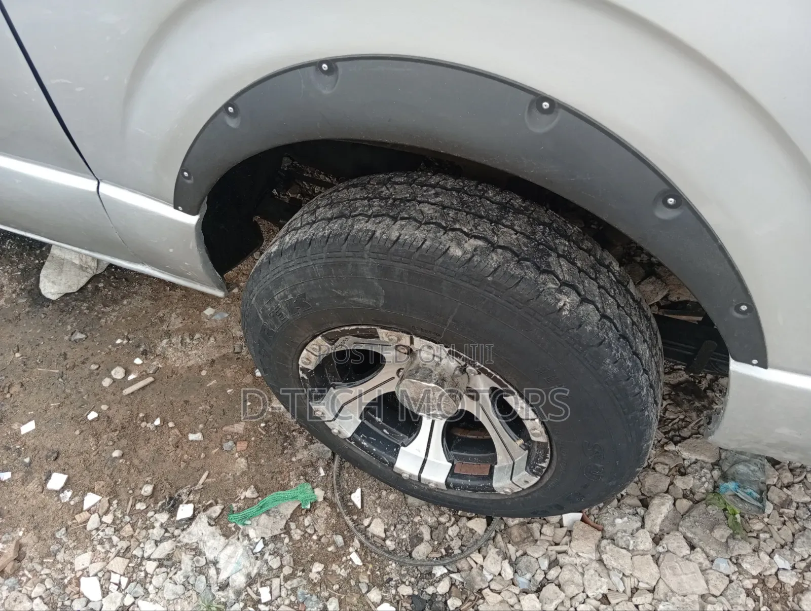 Toyota HiAce 2015 Silver