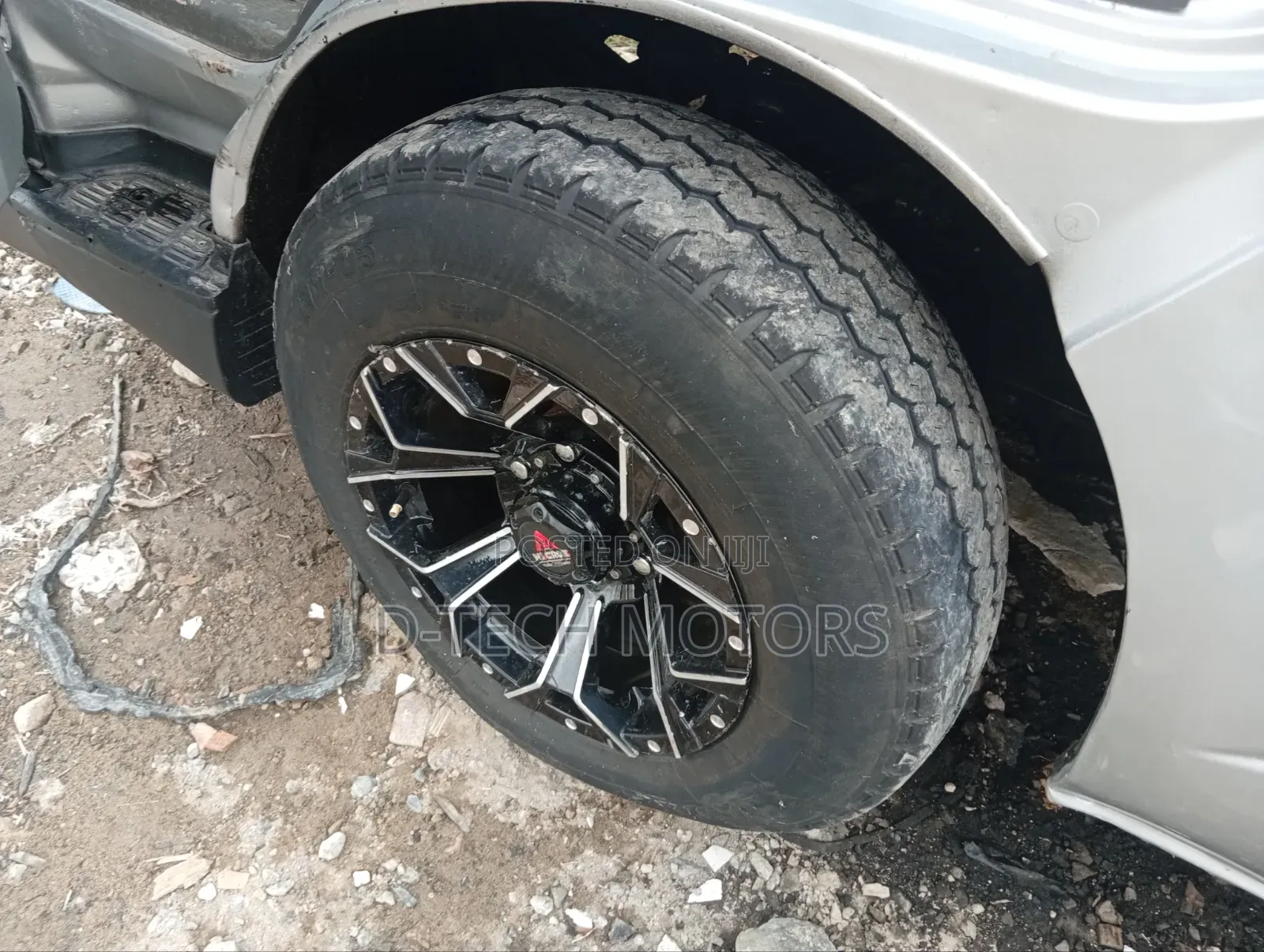 Toyota HiAce 2015 Silver