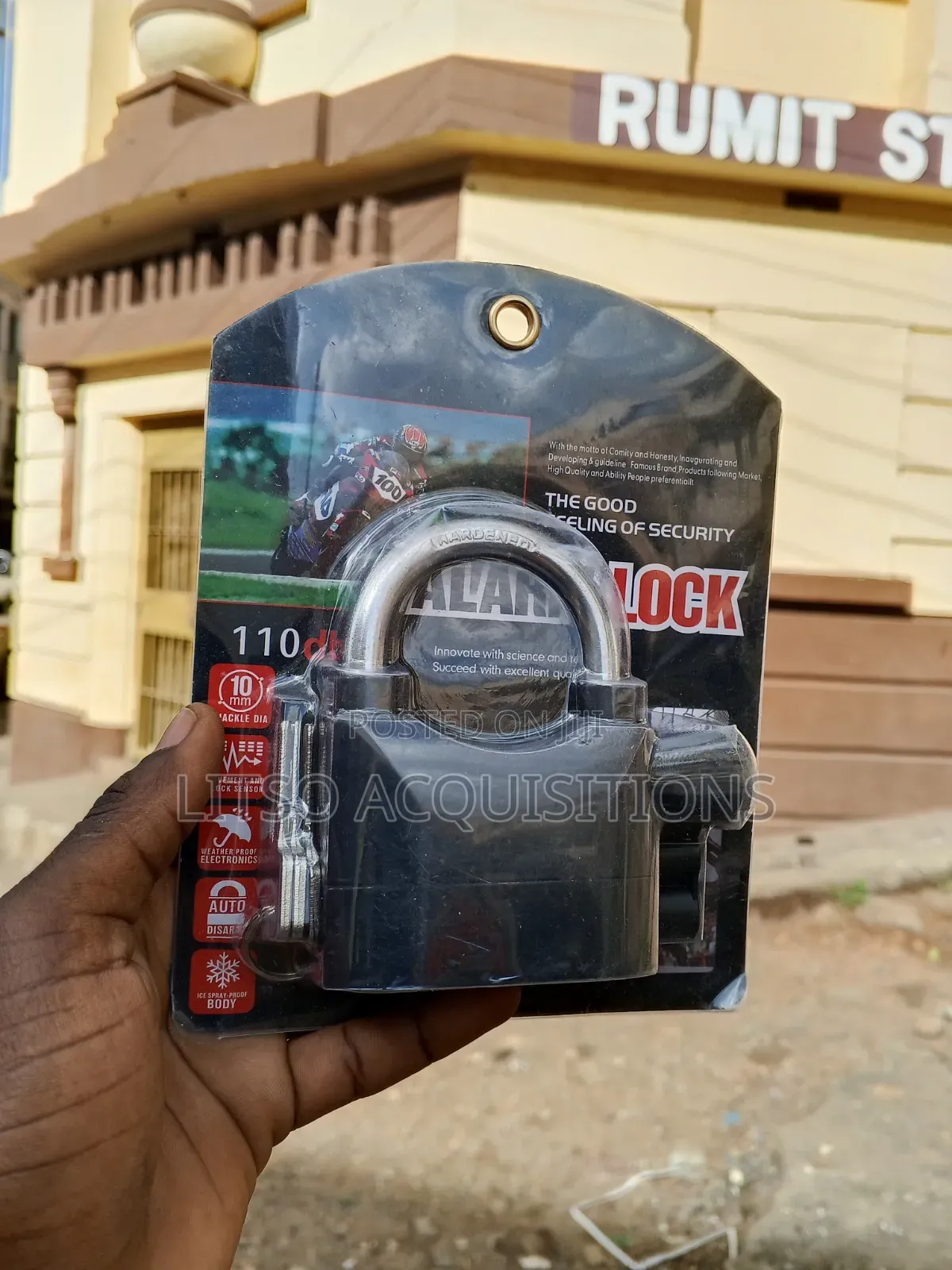 Motion Sensor Alarm Lock With a 110db Siren and Hardened Steel Shackle