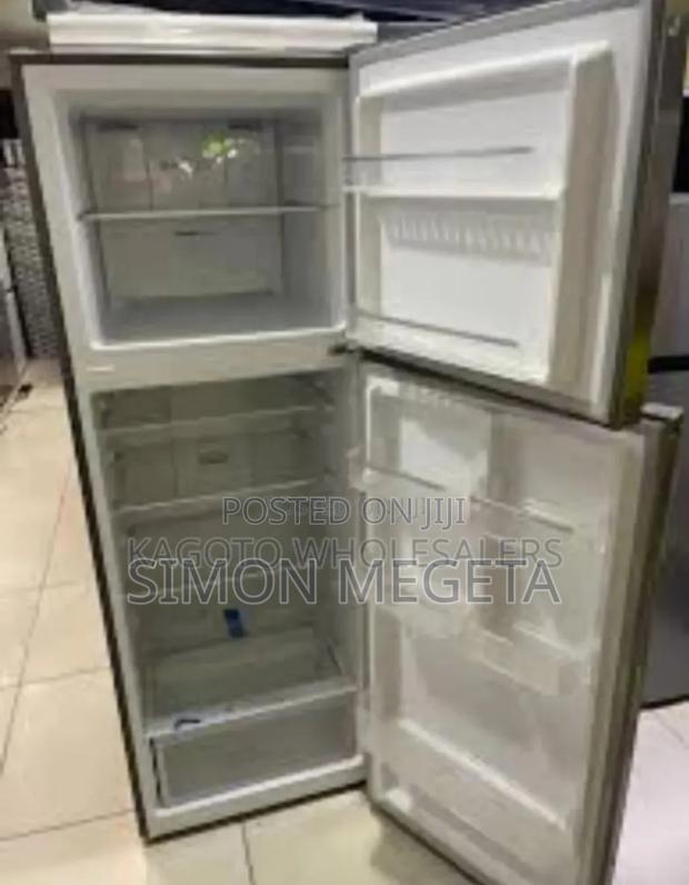 Top Freezer Roch 334l Fridge