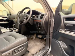 Toyota Land Cruiser 4.5 V8 TD 2020 Gray