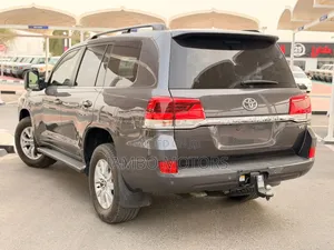 Toyota Land Cruiser 4.5 V8 TD 2020 Gray