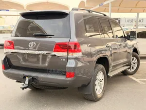 Toyota Land Cruiser 4.5 V8 TD 2020 Gray
