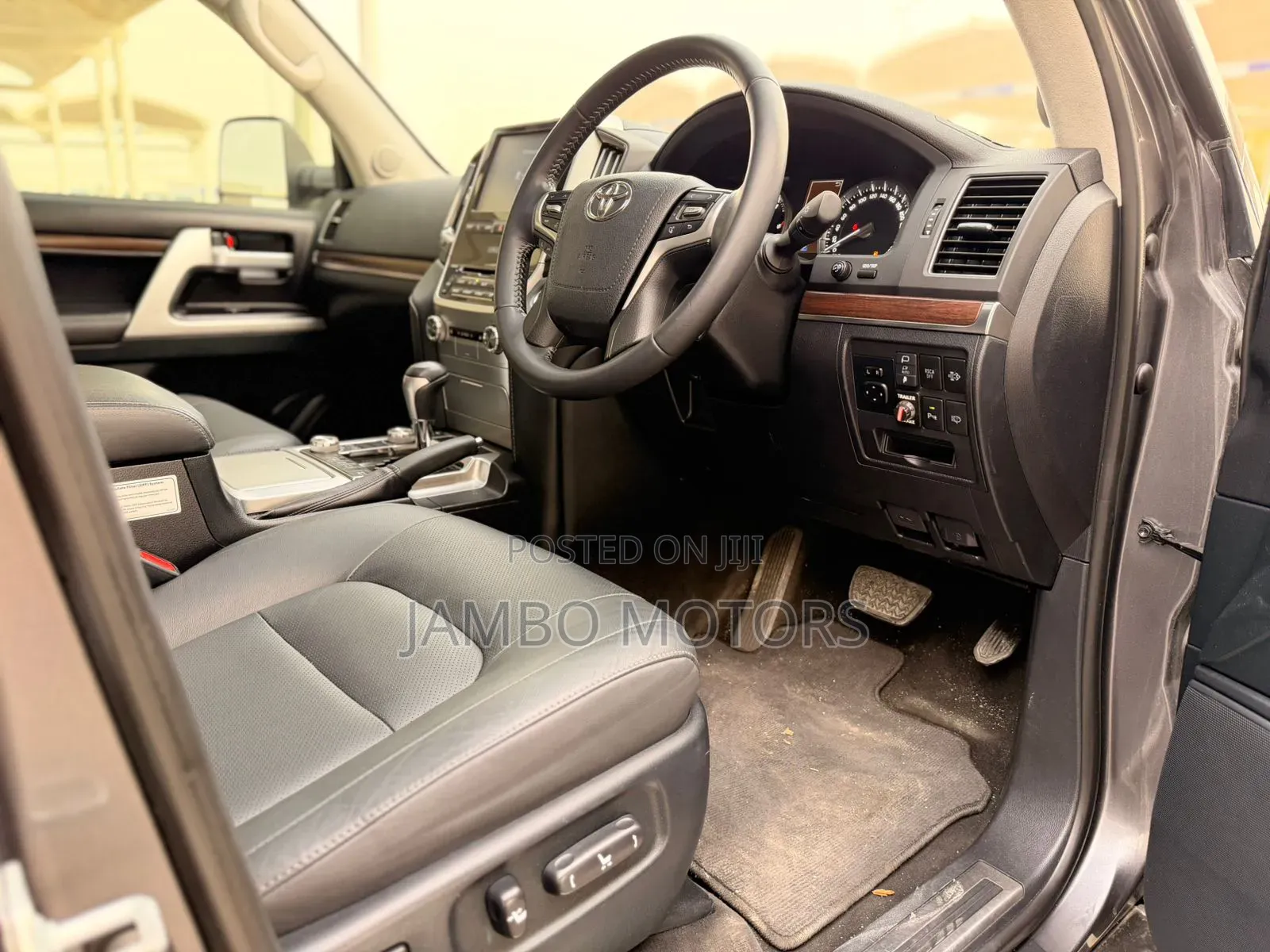 Toyota Land Cruiser 4.5 V8 TD 2020 Gray