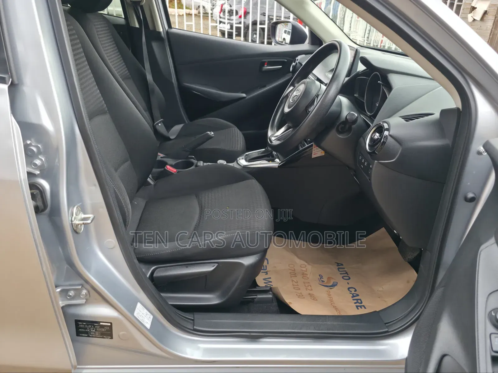 Mazda Demio 2018 Silver