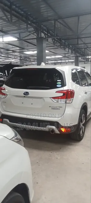 Subaru Forester 2019 White