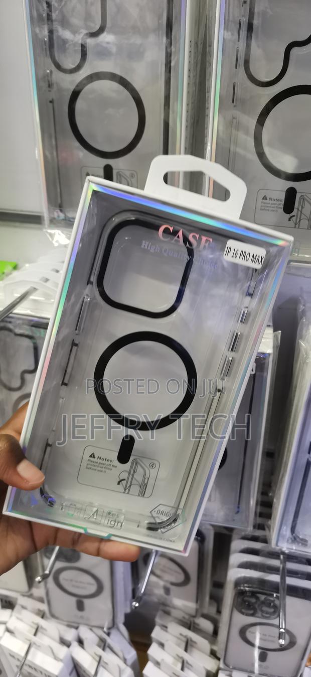 iPhone 16 Pro Max Black Electroplated Border Cover - thumbnail 2