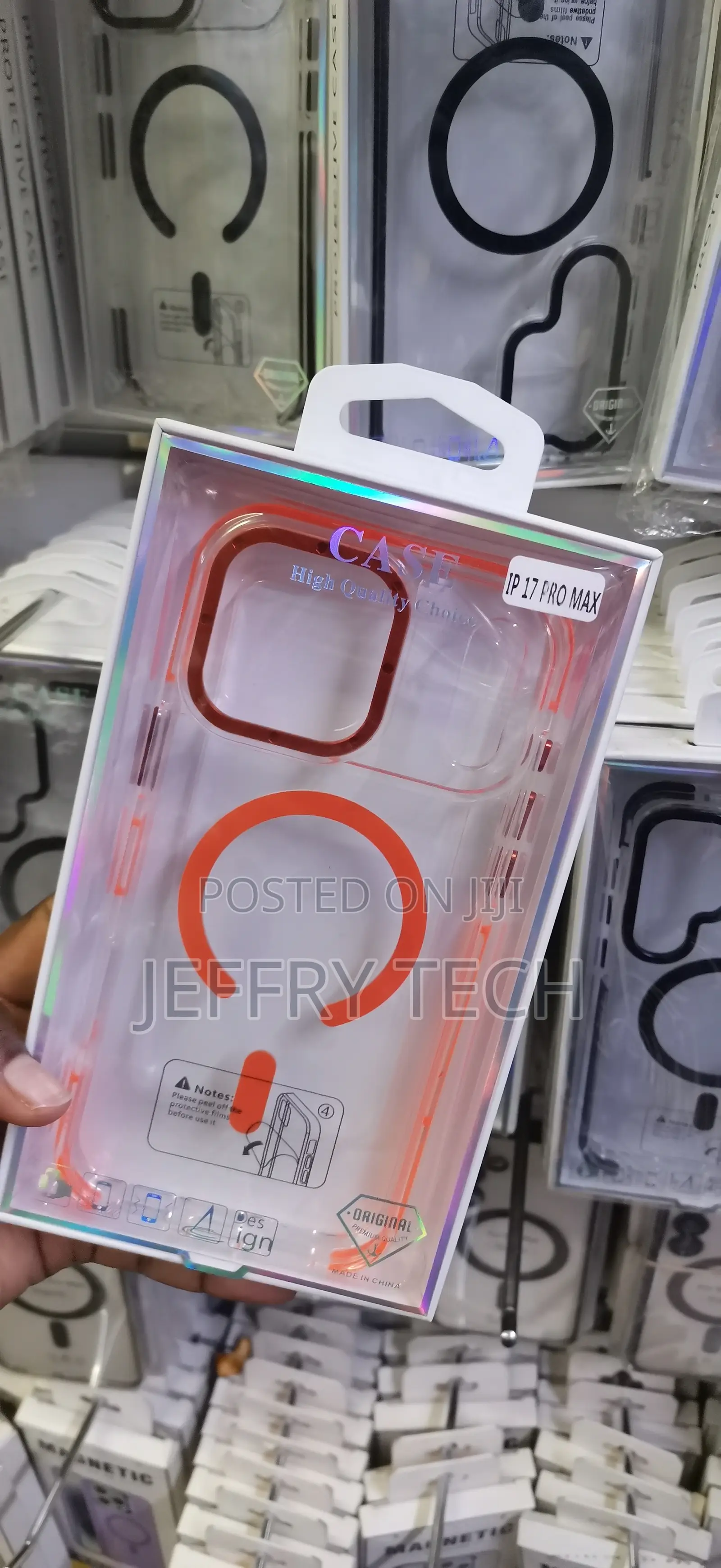 iPhone 17 Pro Max, Case With a Prominent Orange Magnetic Ring
