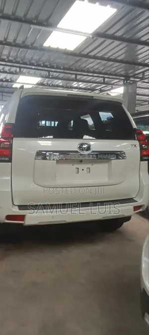 Toyota Land Cruiser Prado 2020 White