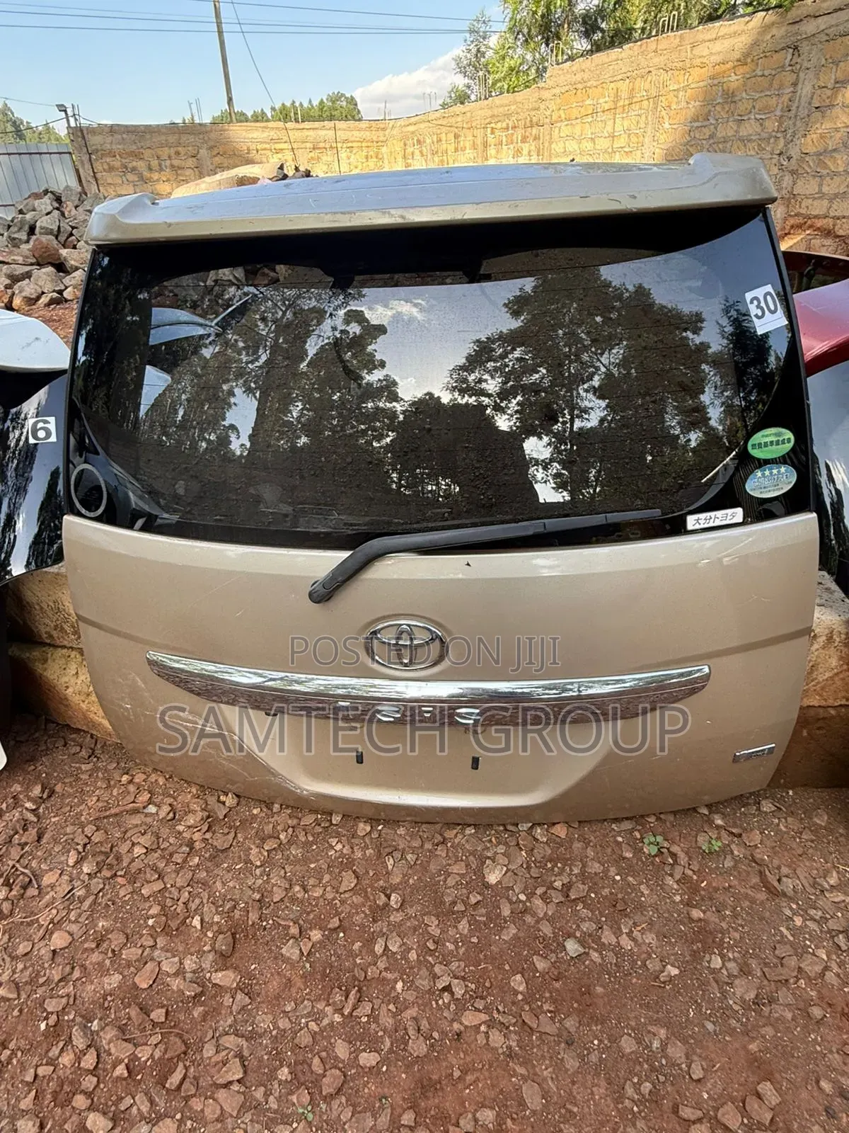 Toyota Ist Boot Door Available