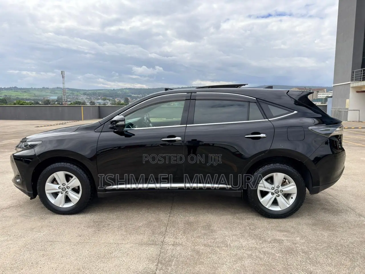 Toyota Harrier 2.0 2014 Black