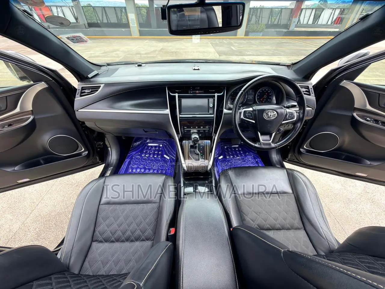 Toyota Harrier 2.0 2014 Black