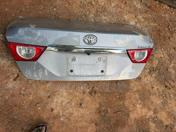 Super Quality Toyota Mark X-Boot 2005 - main view