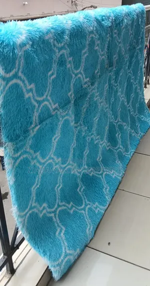 Fluffy Carpet Elegant 5×8 Fluffy Rug – Comfort Meets Style