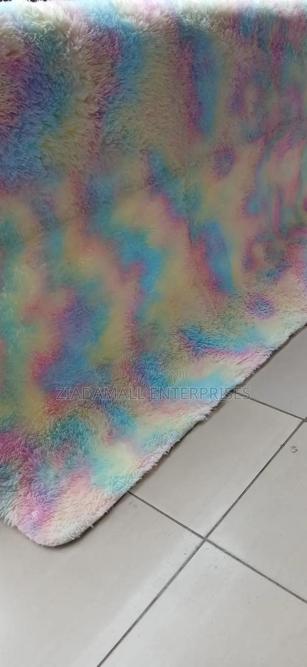Cozy 5×8 Fluffy Carpet for a Warm and Inviting Home