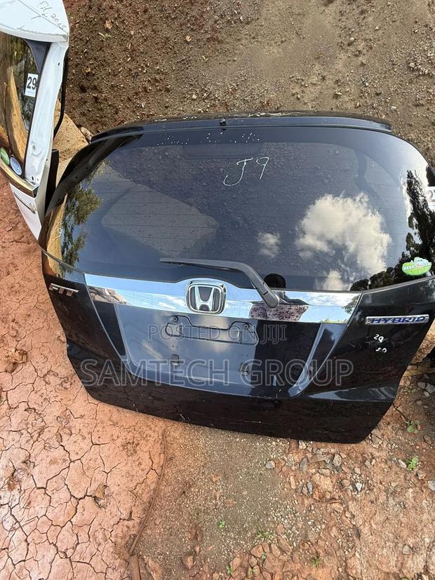 Honda Fit Boot 2012 Model - main view