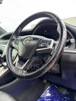 Toyota Harrier 2.0 2015 Black