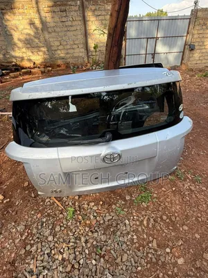 Toyota Ist Boot X-Japan Import