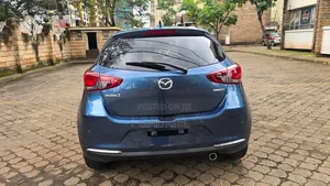 Mazda 2 2020