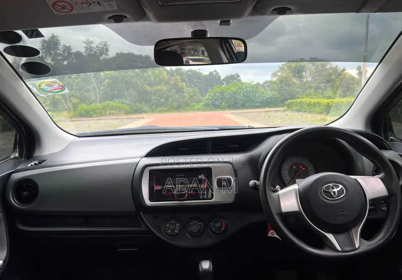 Toyota Vitz 2016 Gray