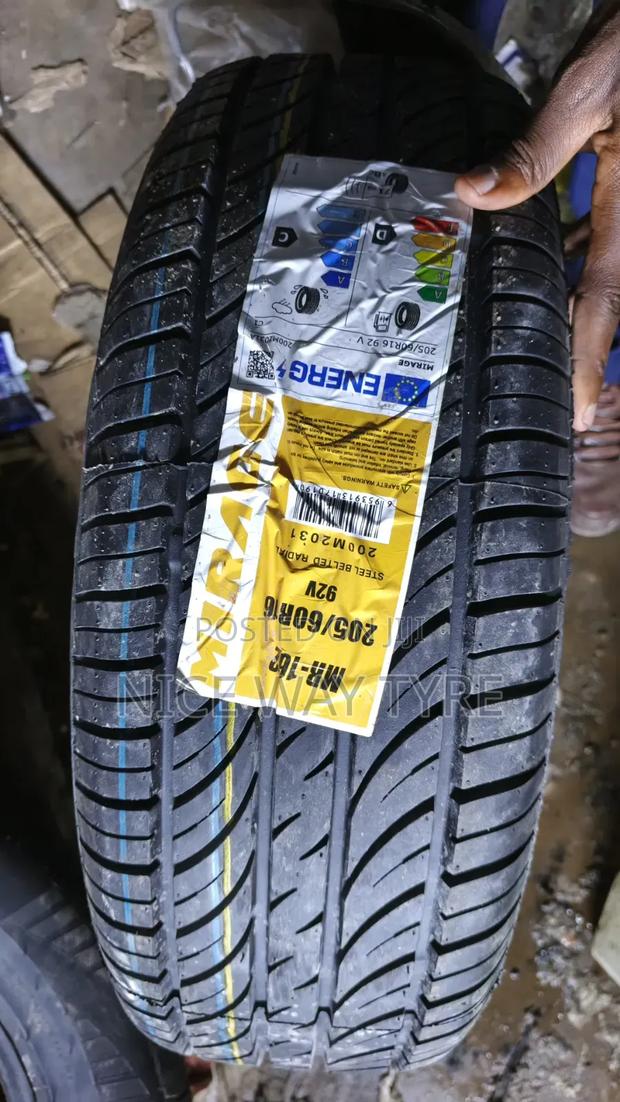 205/60r16 Mirage - main view