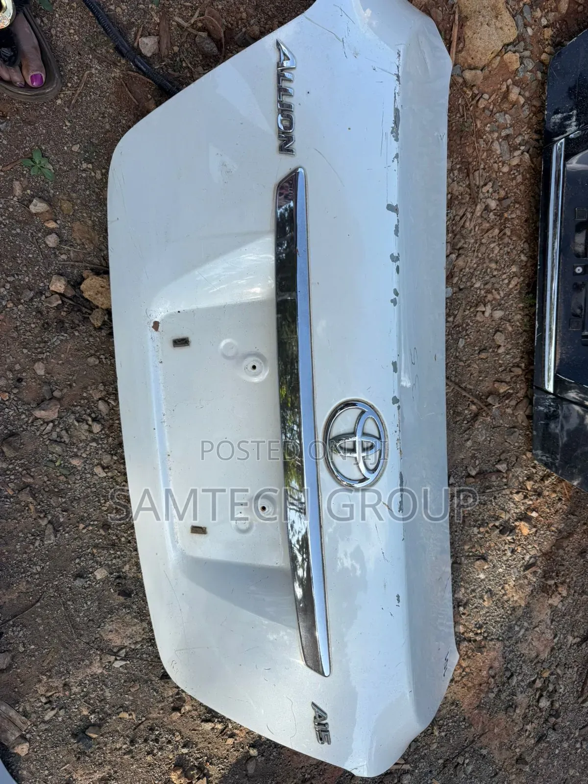 Super Clean Toyota Allion Tail Gates