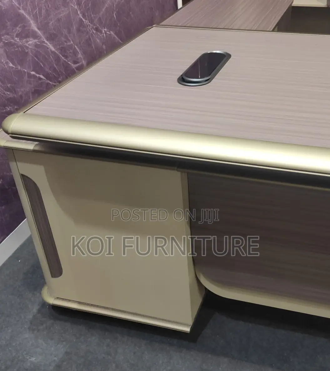 Office Desk; 2 Meters Executive Superioty Office Desk