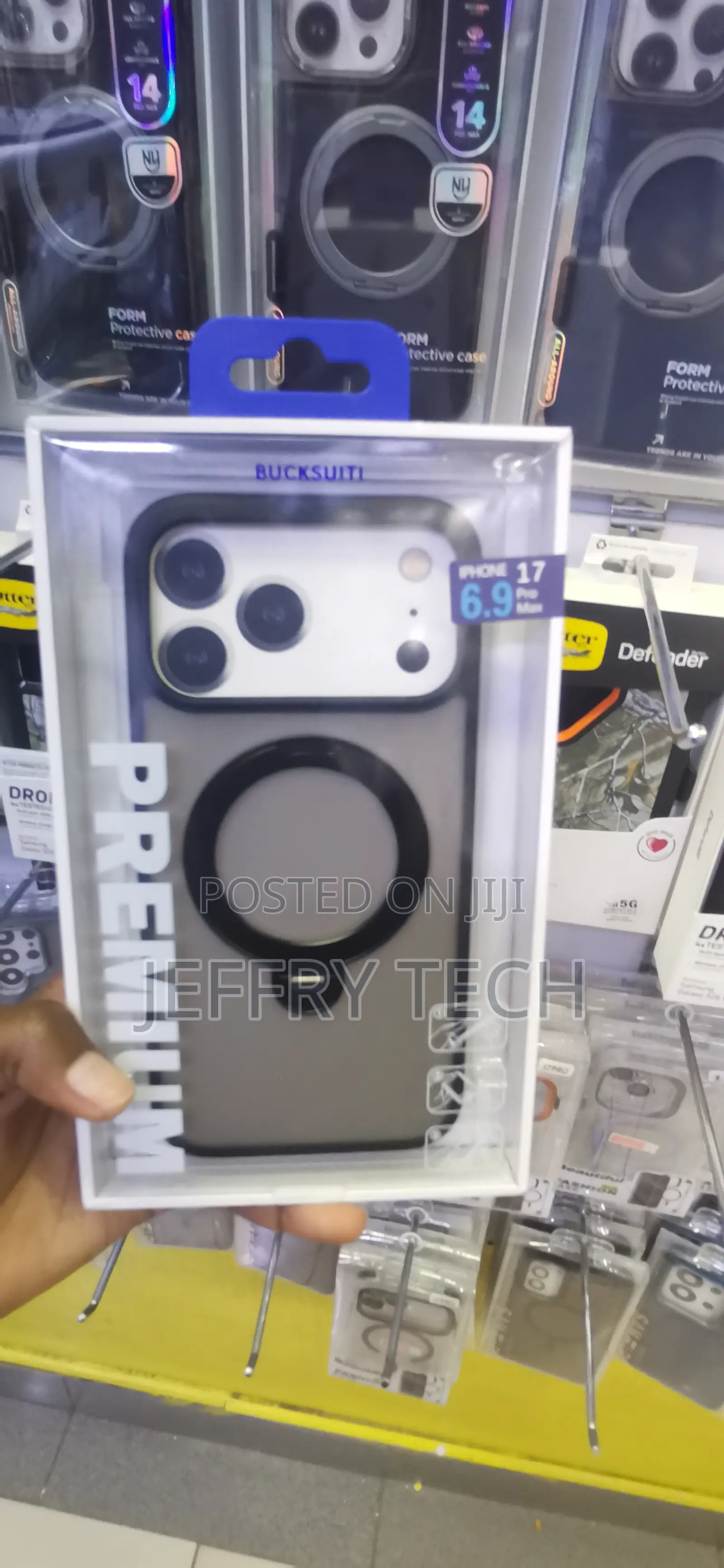 iPhone 17 Pro Max Built-in Flush Magnetic Ring Cover