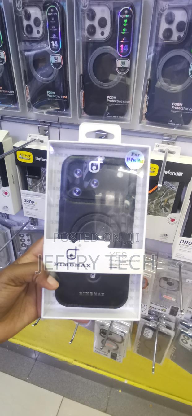iPhone 17 Pro Max Black Rimbmax Phone Case