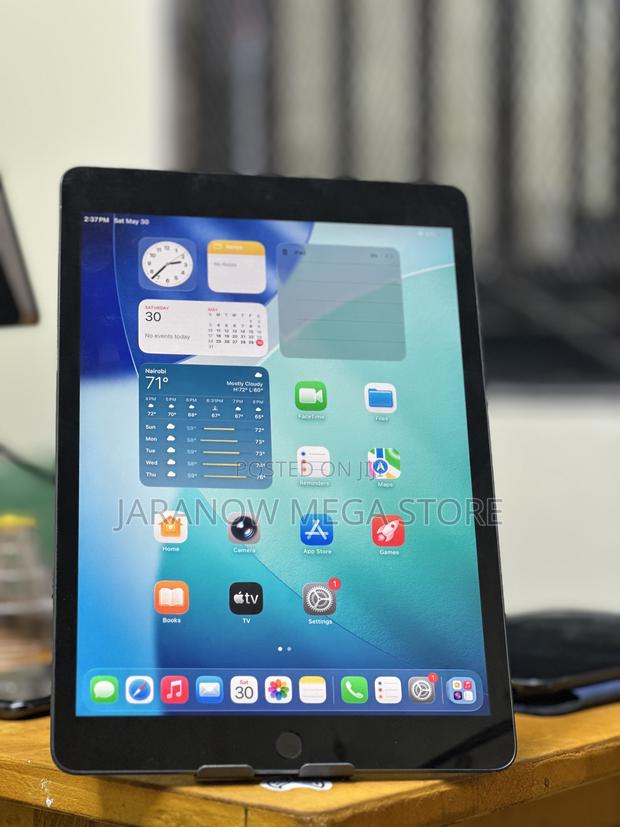 Apple iPad 10.2 (2021) 256 GB Black