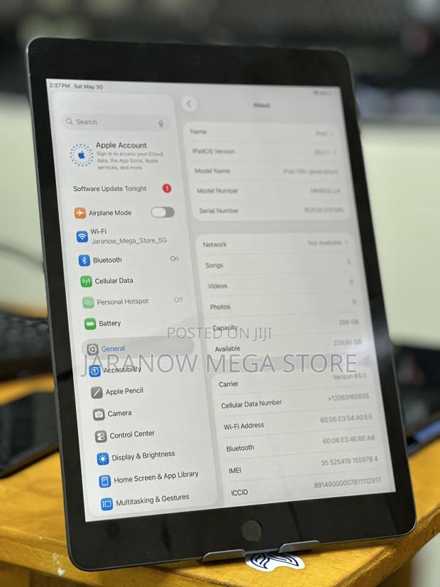 Apple iPad 10.2 (2021) 256 GB Black - thumbnail 3