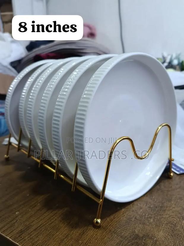 Elegant 6-Piece Ceramic Plate Set With Gold Storage Rack