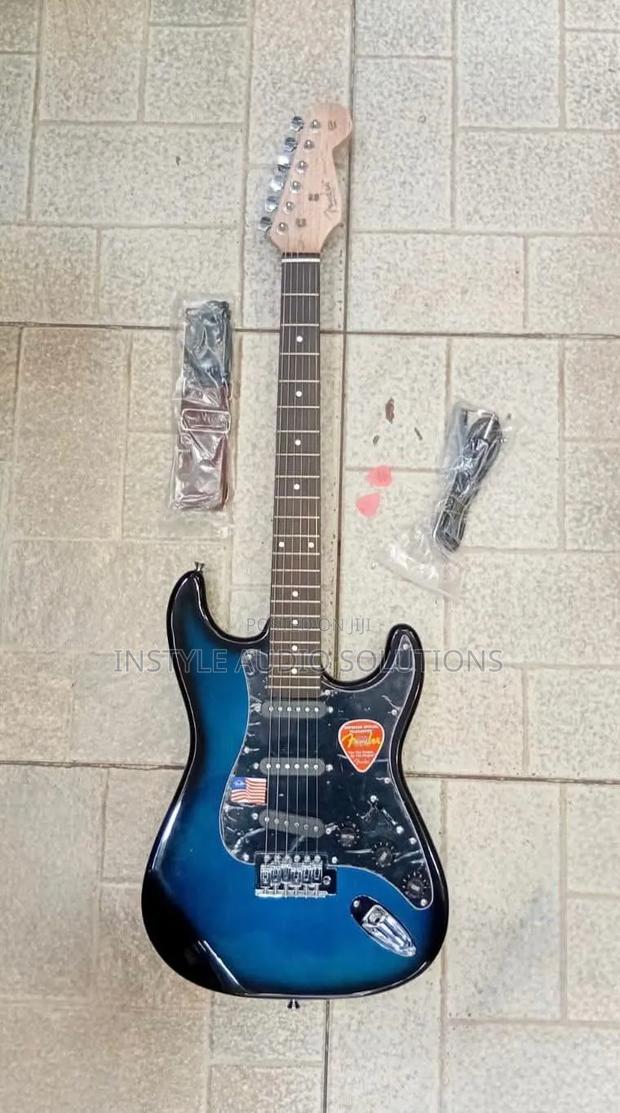 Fender Solo Guitar - main view