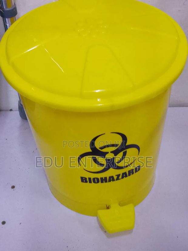 Biohazard 10l Pedal Dust Bin