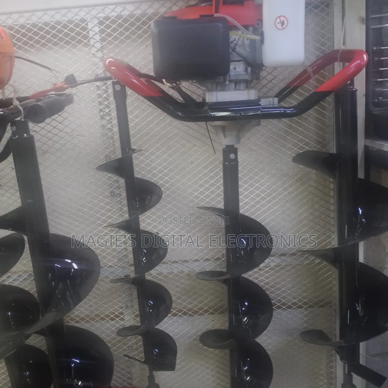 Super Excellent 4stroke Lusqi Earth Auger