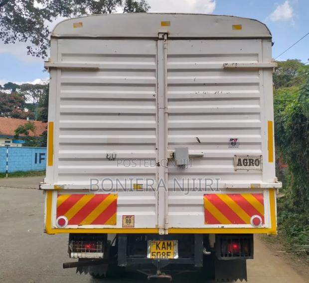 Isuzu NQR Cover Body 2000 White - thumbnail 5