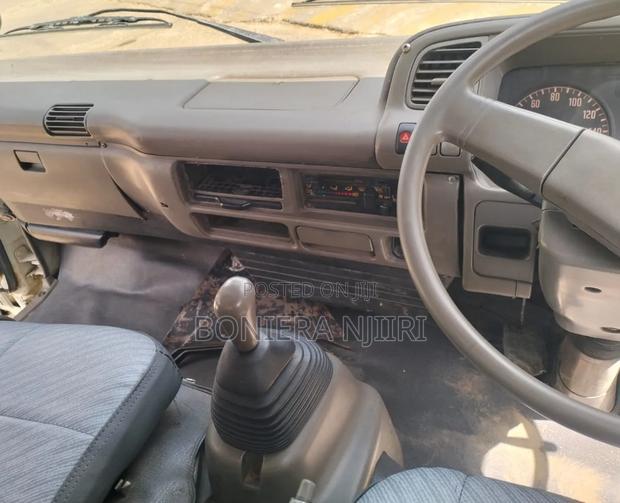 Isuzu NQR Cover Body 2000 White - thumbnail 8