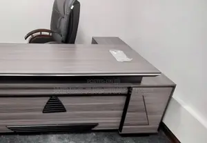 Office Desk; 1.6 Meters Executive Senators Office Desks