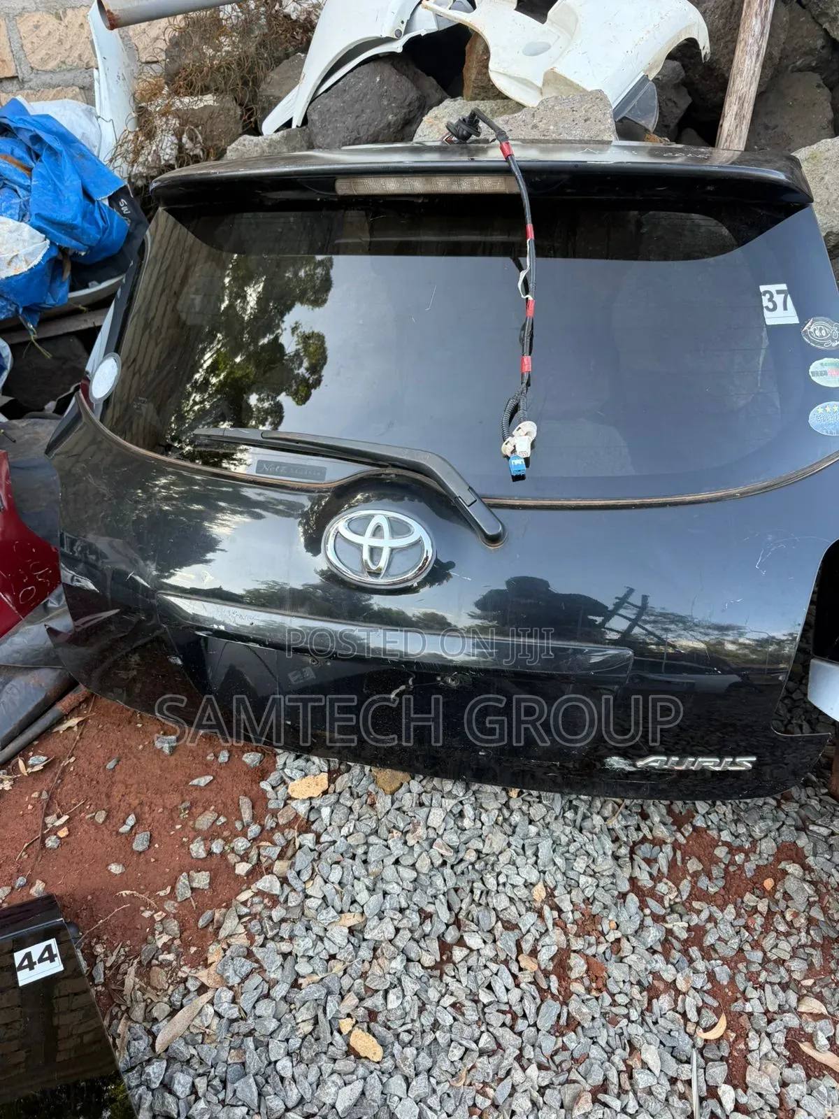 Toyota Auris X-Japan Boot