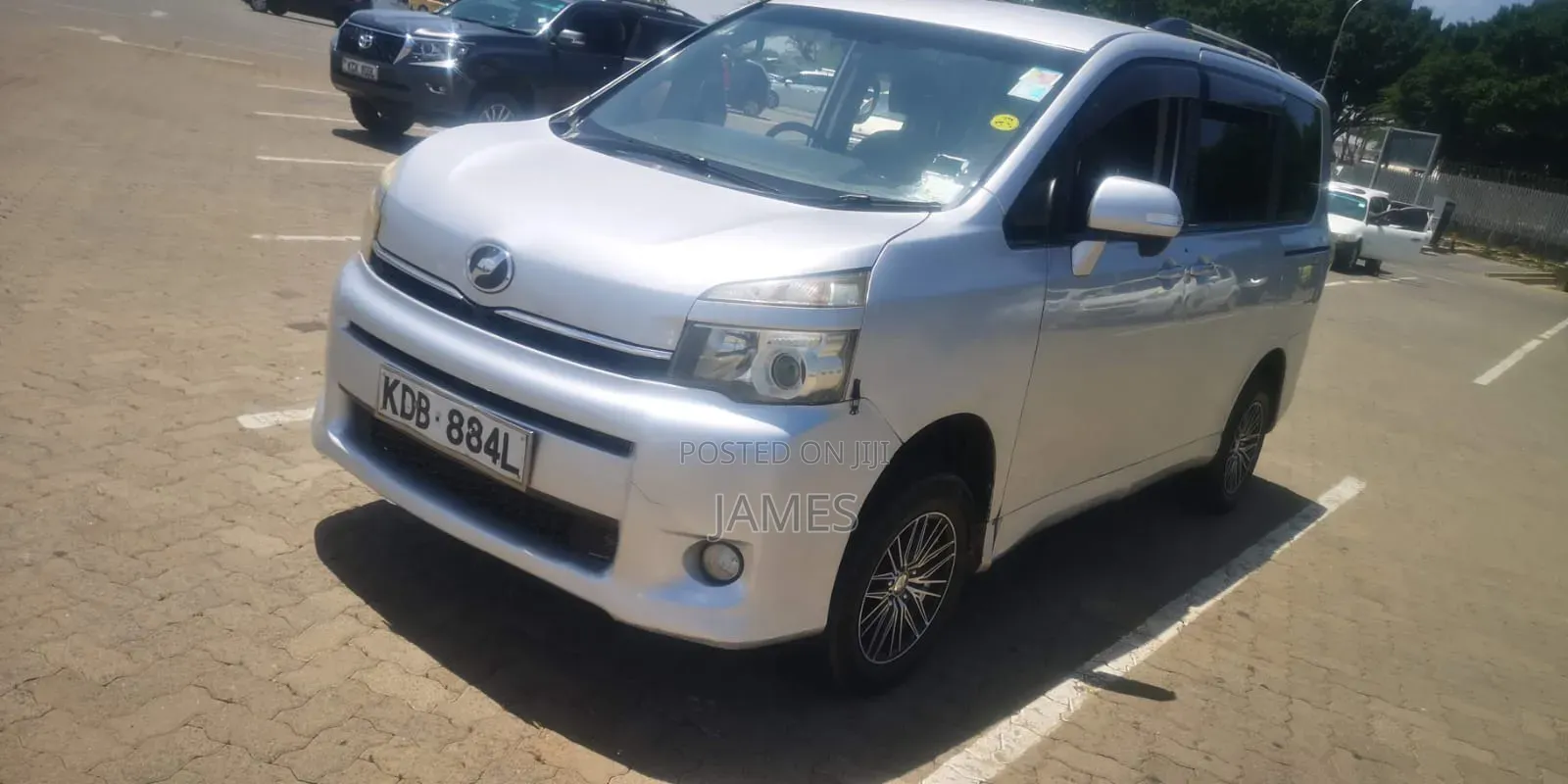 Toyota Voxy 2013 Grey
