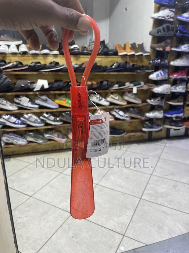 Shoe Horns - thumbnail 3