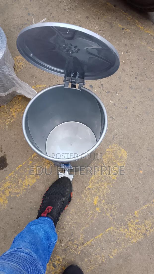 Pedal Dust Bin 10litres