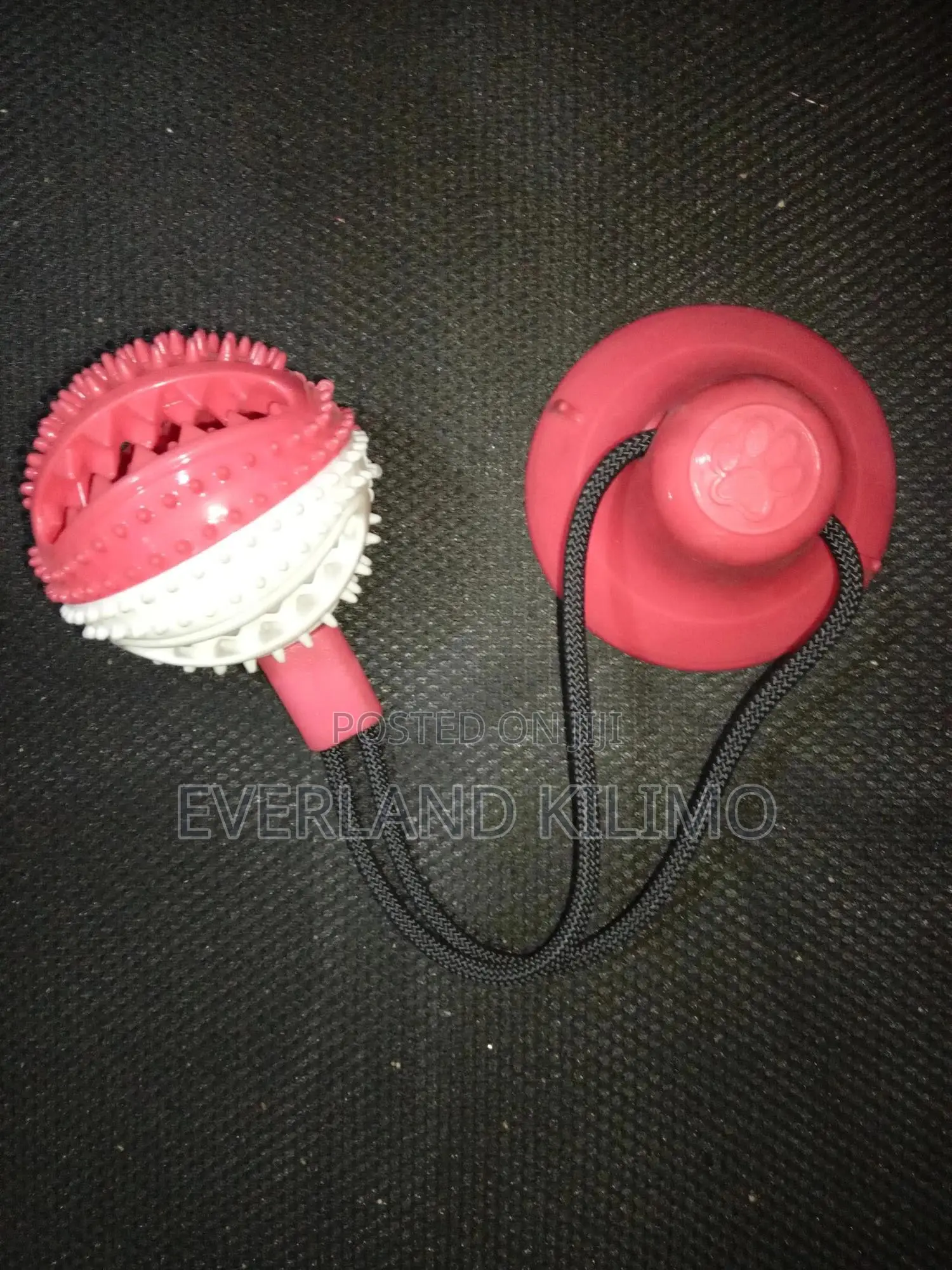 Suction Treat Ball - Red