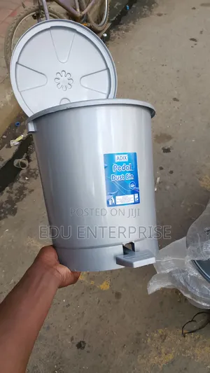 Pedal Dust Bin 10litres/Adix